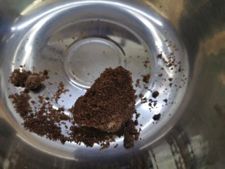 红糖发糕的家常做法（1个蛋）,红糖称重25克