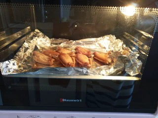 最简单的黑胡椒烤鸡翅,再烤10分钟