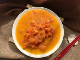 奶酪番茄鸡蛋面,盛出备用。