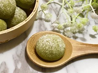 法式抹茶莎布雷酥球,成品。