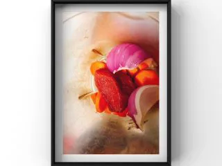 红薯牛肉酱面,把牛肉，洋葱，胡萝卜一起放入辅食机搅拌均匀！