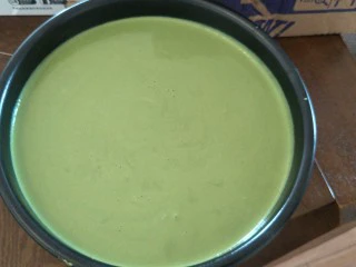 抹茶奶酪慕斯核桃布朗尼（8寸）,冰箱冷藏四到五个小时。