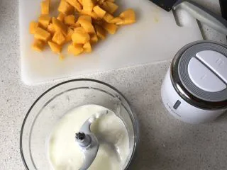 免烤❗️芒果酸奶蛋糕,大芒果切丁