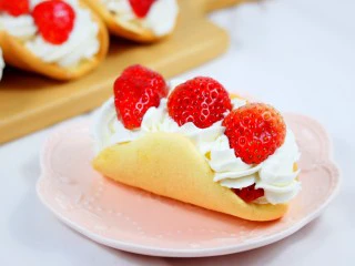 火爆Ins的StrawberryOmelet草莓抱抱卷,6