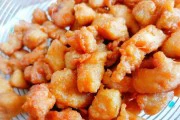 学会制作美味孜然鸡丁,品尝香料的独特魅力(从选材到烹饪,全方位掌握制作孜然鸡丁的技巧)