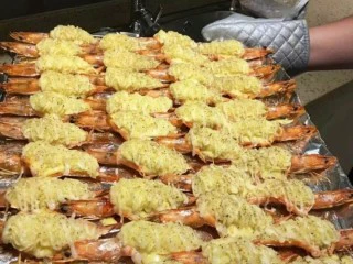 意式芝士大虾,成品大功告成!!!慢慢品尝吧朋友们!