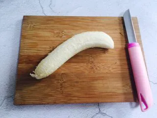 芒果香蕉奶昔,香蕉剥皮