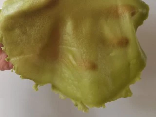 抹茶千层蛋糕,饼皮不要太厚,周围不圆润不平整也没关系