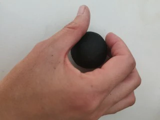 迪士尼挤挤小馒头,借用一个别的颜色的图片做说明手势