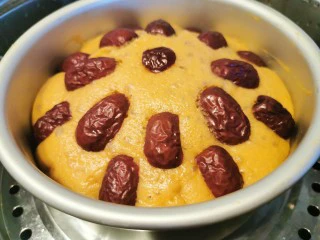 红糖发糕的家常做法（1个蛋）,出锅