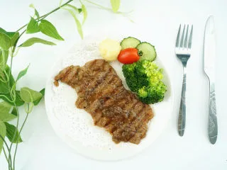 #东菱牛排机测评#爱是几分熟，我只要五分就好,这款牛排机不用任何油脂都能煎烤出这么好吃的牛排，对于健身人群来说是真的很适合呢！ 