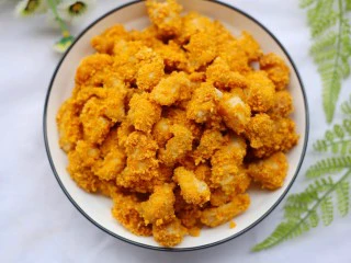 狂甩肯德基几条街的劲爆鸡米花,超级劲爆好吃的鸡米花就做好啦。