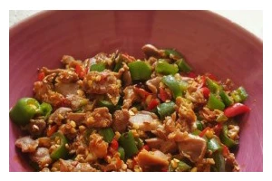小米椒爆鸡胗的制作方法（香辣可口的家常美味）