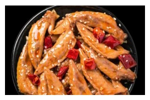美味香辣翅尖制作技巧（如何用简单的步骤轻松制作美味香辣翅尖）