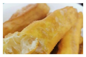 自制炸油条，健康美味从家开始（从选材到成品，打造香酥可口的油条佳肴）