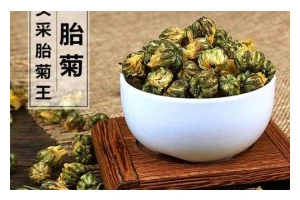 如何制作美味桃花茶（以新鲜桃花花瓣和红茶为主打，传递清新的甜美口感）