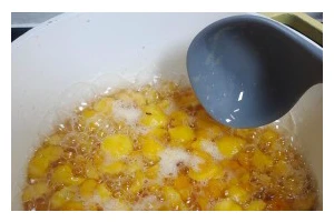 自制零添加枇杷果酱的做法（健康美味，无添加）