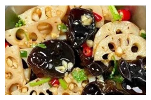 美食天下，以圆葱木耳为主角（教你做出一道健康美味的圆葱木耳炒肉，轻松融入家庭餐桌）