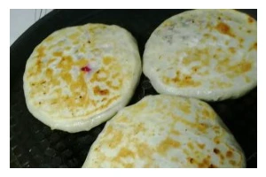 尝鲜苋菜饼，做法大揭秘（清热去湿，又香又脆，让你一口接一口）