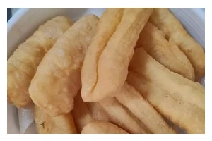 自制小油条（用家庭厨房做出美味的小油条）