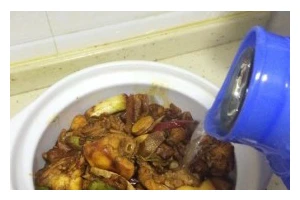 三鲜兔肉的制作方法（享受美食的绝佳选择）