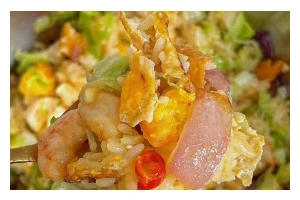 美味洋葱炒饭的做法（以洋葱为主角，打造出口感香浓的炒饭）