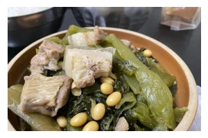 让酸菜焖肉成为你的下厨必备（一次掌握，轻松入菜单，以酸菜焖肉为例）