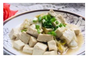 美食家的必备——娃娃菜烧豆腐（营养丰富、味道鲜美，让你的味蕾得到满足）