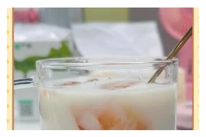 尝鲜（用乌龙茶的香气和奶味，给你一口清新凉爽的夏日体验）