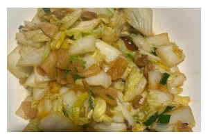 用猪油炒出香气扑鼻的菜花（香味四溢，口感鲜美，健康无忧）