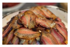 学会双翠炒腊肉，让你的菜品更加美味！（教你如何用“双翠炒腊肉”来制作色香味俱佳的餐点）