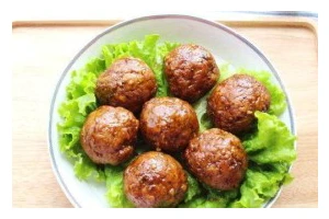 家常美食（用最简单的家常食材，轻松打造营养美味的一道炖菜）