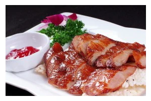 香酥猪颈肉的家常做法（让你的味蕾舞动的美食佳肴）