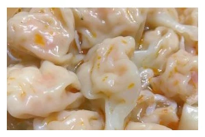 美味可口的虾仁馄饨做法（口感鲜美，营养丰富的家常小吃）