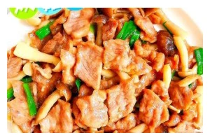 蟹味菇炒木耳的做法（美味可口，健康营养，营养丰富的蟹味菇炒木耳佳肴）