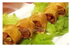 双色火腿蛋卷，美味可口的早餐选择（用简单步骤DIY，营养健康一口解决）