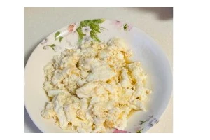 蟹味蛋做法大揭秘（美食达人必看，轻松学会自制蟹味蛋！）
