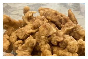 手把手教你做香炸黄金小酥肉（口感酥脆、肉质鲜嫩，最好吃的家常小炸肉）