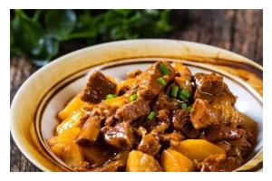 家常菜之青葱红萝卜炒肉（简单易学的热门菜品，营养美味多滋味）
