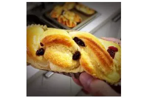 蔓越梅椰蓉扭扭包