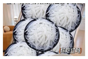 香辣银鱼小菜做法大全（手把手教你做美味银鱼小菜，让你的餐桌更加丰富多彩！）
