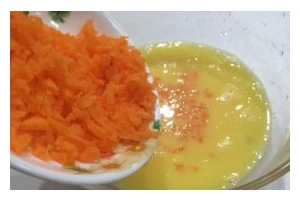 清爽健康，一碗蔬菜米饭蒸蛋（以蔬菜为主，简单易做，营养丰富）