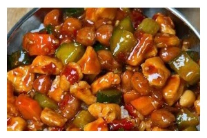 青瓜炒鸡子的做法（健康美味，家常必备）