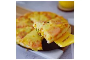 杂蔬火腿肠披萨