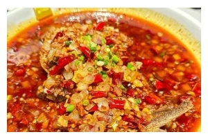 酥脆美味，享受油炸小黄鱼的做法（如何炸出外酥里嫩的小黄鱼？）