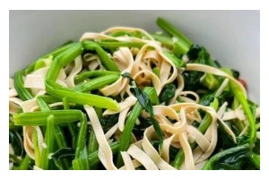 健康美味菠菜拌豆芽的做法（营养丰富味道清爽，尝试这道菜肴让你的味蕾与身体同时享受）