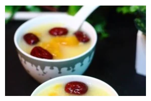 山药红枣小米粥，营养美味的健康早餐（做法简单易学，让你在家也能享受高大上的餐点）