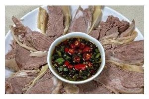 白切牛腱子的制作方法（如何制作口感鲜美的白切牛腱子）