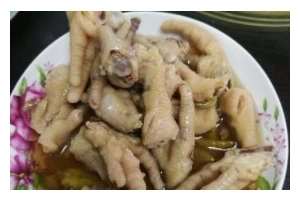 醩卤鸡爪，美味佳肴的制作方法（口感鲜美，营养丰富，让你爱不释手的家常小菜）