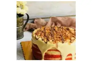 爆浆海盐红丝绒奶盖蛋糕